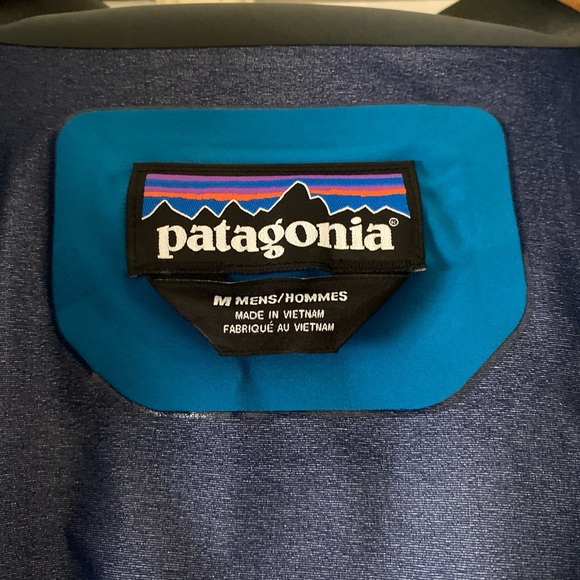 Patagonia blue waterproof, lightweight performance jacket with hood - Picture 3 of 7